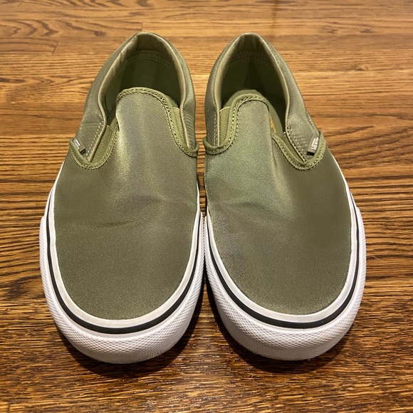 vans olive green shoes